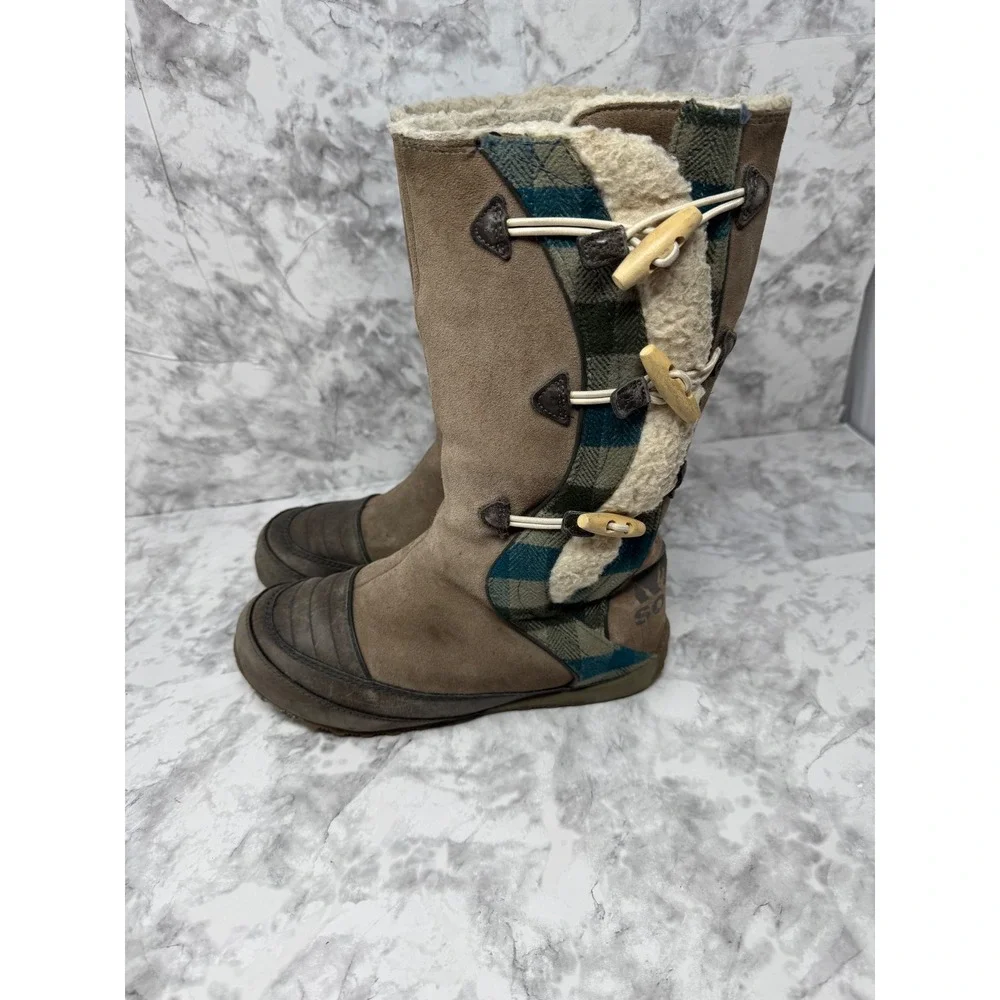 Sorel 🤎Tall‎ Winter Boots Plaid Canvas Suede Toggle Sherpa Lined Boho Western 8